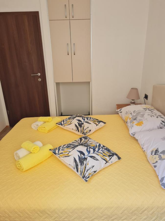 Apartments Hana Goveđari エクステリア 写真
